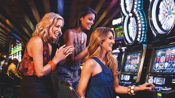 Layar permainan sportsbook dan live casino di perangkat mobile